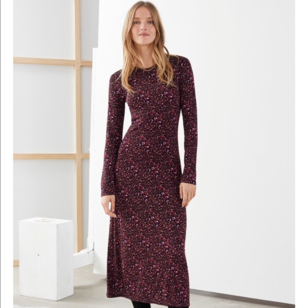 Midi long sleeved dress.  No iron, easy pack!